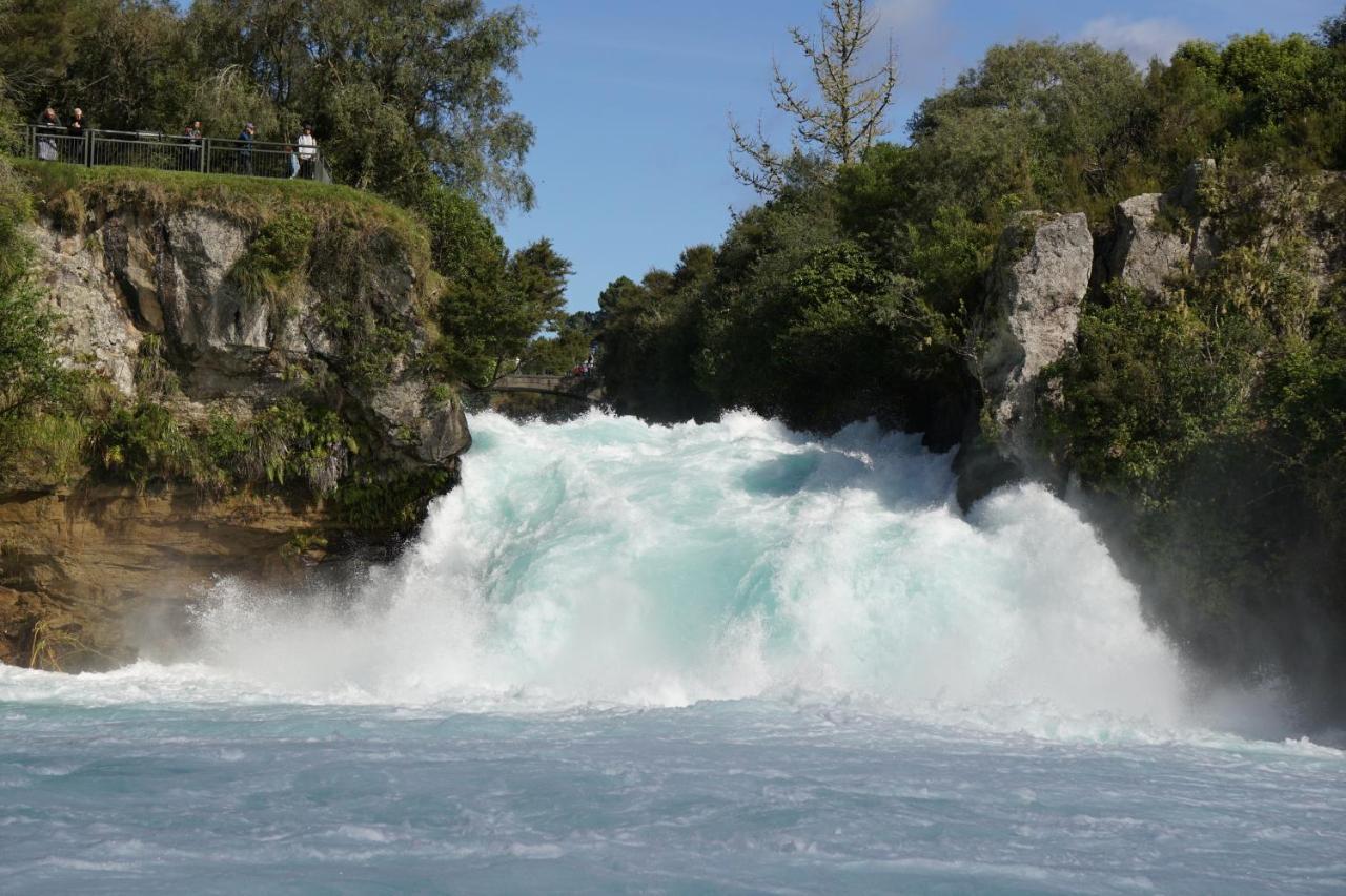 Rive Gauche B&B Lodge Taupo Exterior photo